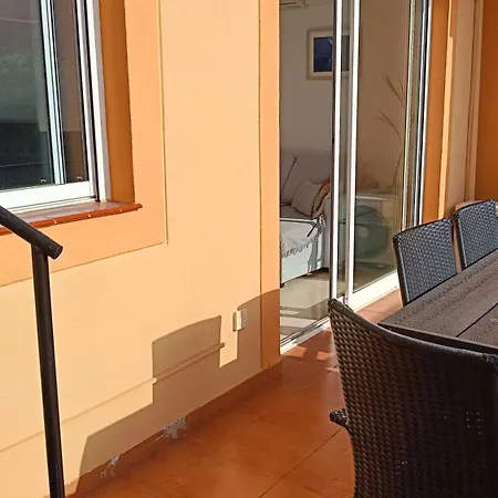 Atico En Frente Del Mar Apartmán *
