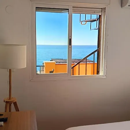 Atico En Frente Del Mar Benalmádena